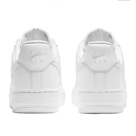 Nike - Picture 5 of 6